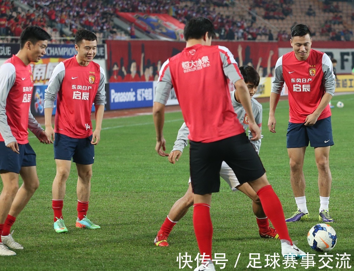 从切尔西弃儿到顶级中场，青训教练：对负面言论赖斯从不抱怨（从被切尔西放走到跻身顶级中场，青训教练称赖斯从不抱怨质疑）