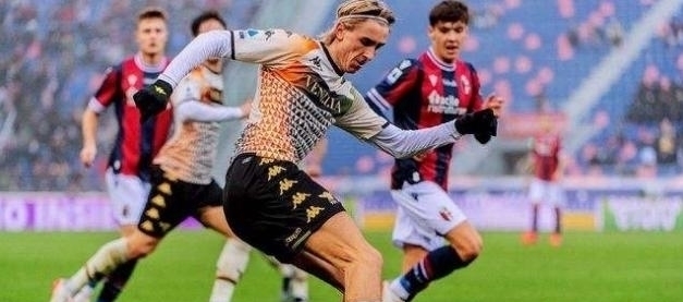 曼联重返英超前六（曼联跻身英超前六）