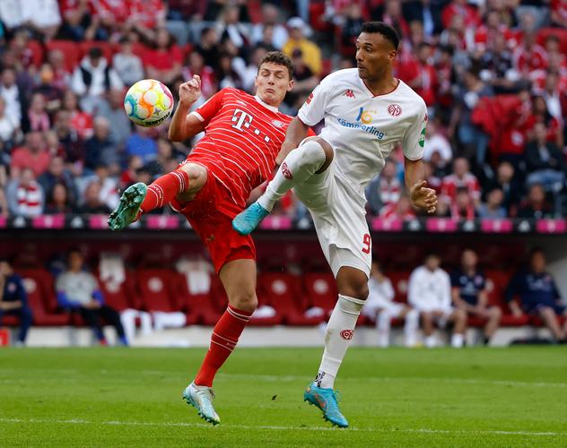 意媒：国米可以启用青训小将卡马特，以应对邓弗里斯伤缺情况（意媒：邓弗里斯伤缺，国米或提拔青训新星卡马特顶替）