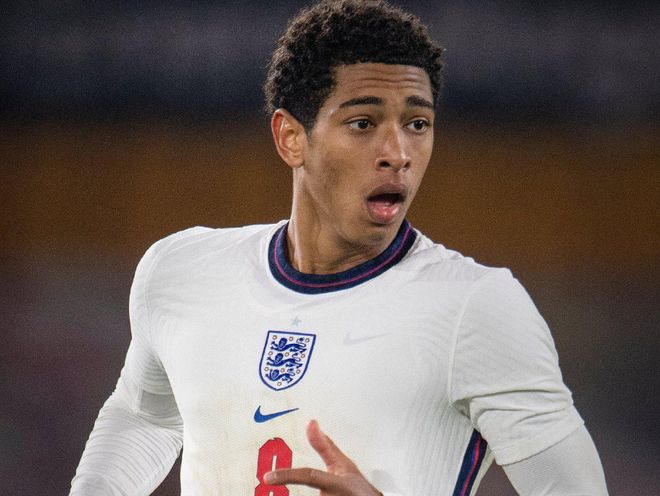 王楚钦孙颖莎续约洛杉矶，用默契降维打击新赛制（王楚钦孙颖莎洛杉矶续约，默契组合降维压制新赛制）