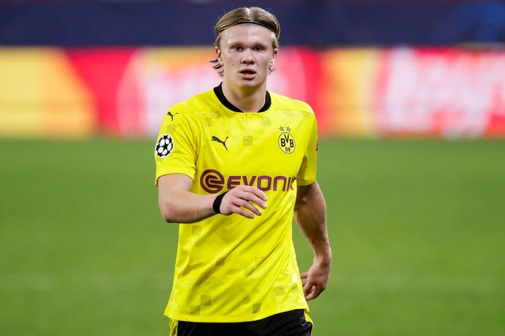 记者：穆斯卡特并不是被“气”走了，他是抽空去上了个厕所（记者：穆斯卡特并非拂袖离场，只是中途去上厕所）