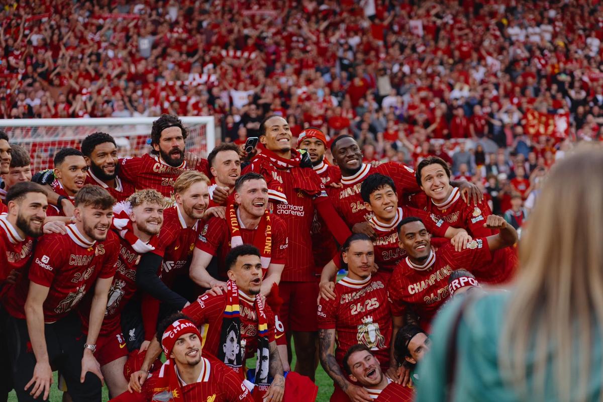 FC26美丽足球：维蒂尼亚、德容领衔，金外脚背夸雷斯马在列（FC26美丽足球盘点：维蒂尼亚、德容领衔，外脚背大师夸雷斯马入选）