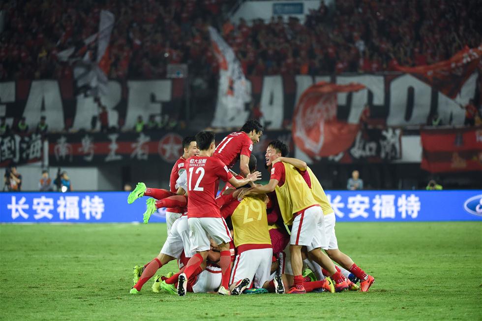 欧冠积分榜分析：各队晋级形势紧张,（欧冠积分盘点：晋级争夺愈发激烈）