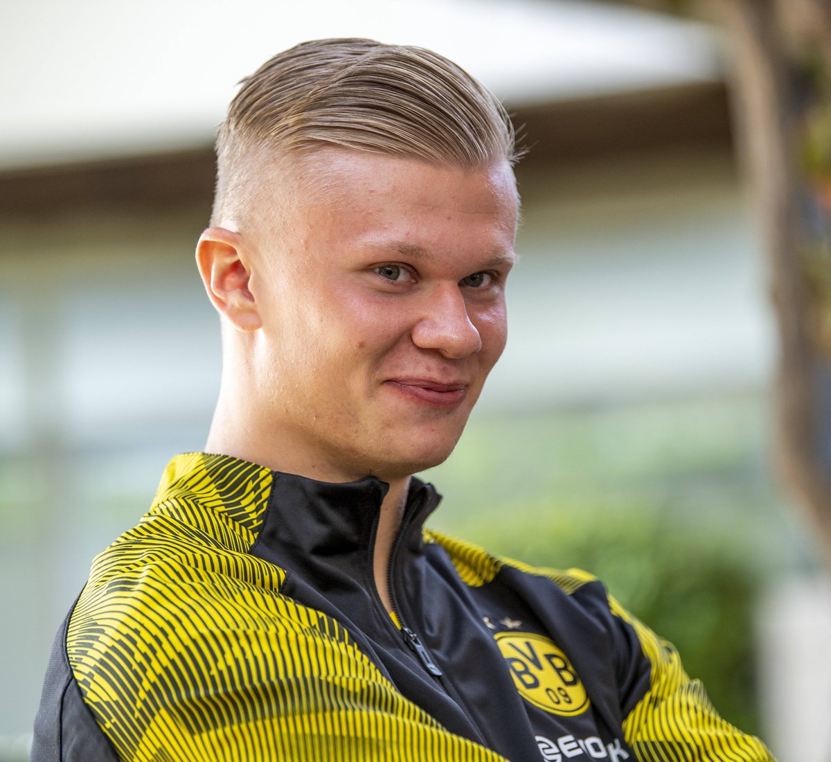 想重新踢的比赛？维埃里：02年世界杯vs韩国；97年欧冠踢多特（维埃里点名想重赛的两场：2002世界杯战韩国、1997欧冠对多特蒙德）